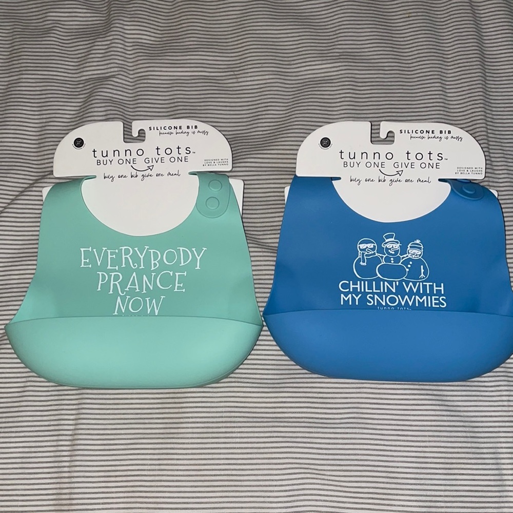 2 Tunno Tots Christmas themed bibs